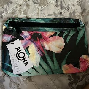 Aloha collection hibiscus pouch